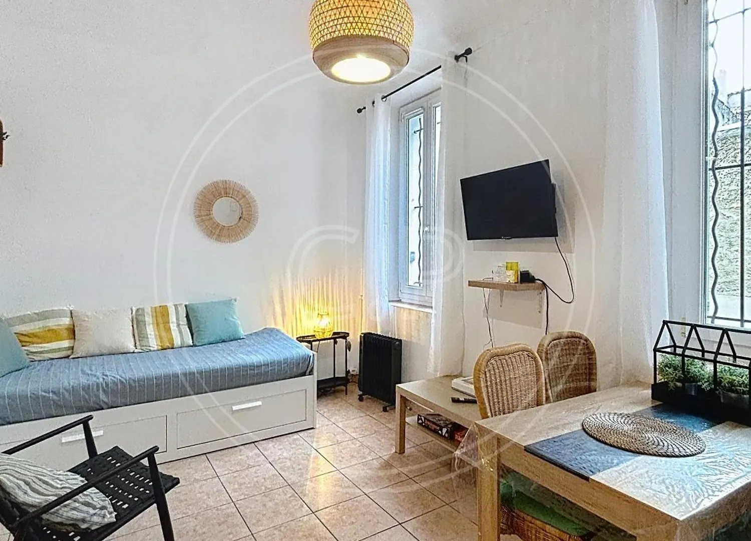 Eden Place Un Petit Coin De Paradis By Laconciergerie13 contacts